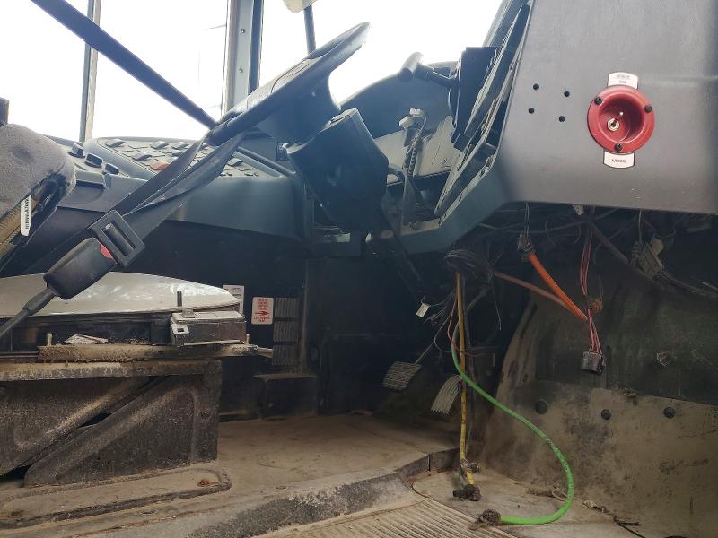 2013 Ic corporation 3000 VIN 4DRBUSKN8DB306869 COPART salvage auction — NORMAL WEAR, Mo - Dealer Only Clean Title, sold $2,500 on 2026-07-30 (photo 9)