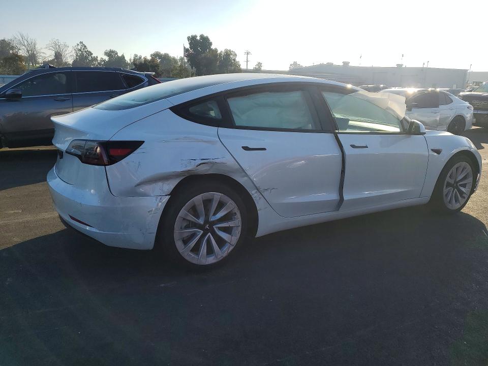 2022 Tesla Model 3 VIN 5YJ3E1EA8NF154972 COPART salvage auction — REAR END, Ca - Salvage Certificate, sold $6,500 on 2026-07-08 (photo 3)