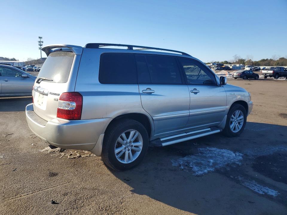2006 Toyota Highlander hybrid VIN JTEEW21A460022207 COPART salvage auction — MINOR DENT/SCRATCHES, Ny - Mv-37 Statement Of Abnd Veh, sold $500 on 2026-07-27 (photo 3)