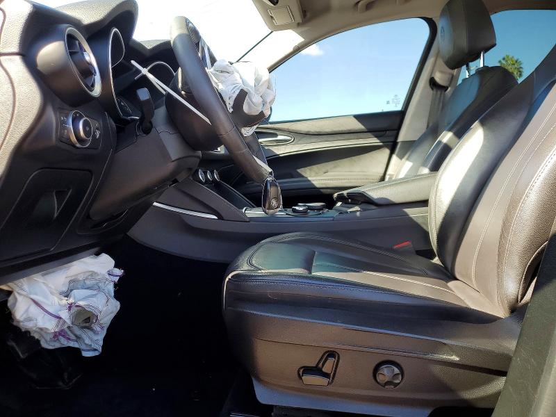 2019 Alfa romeo Stelvio VIN ZASPAKAN2K7C39021 COPART salvage auction — FRONT END, Az - Certificate Of Title, sold $1,500 on 2026-07-28 (photo 7)
