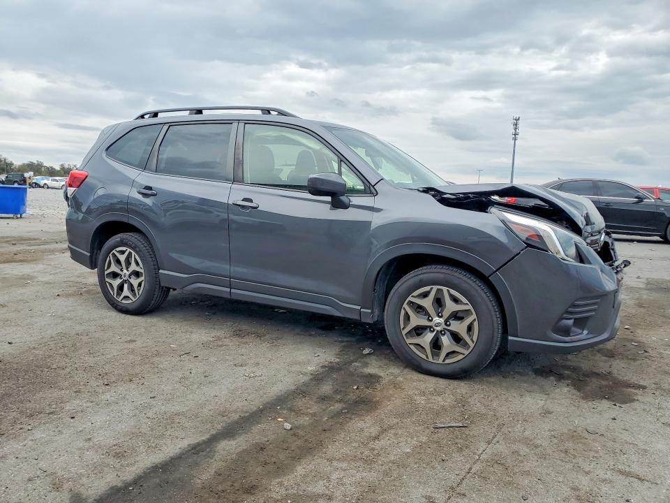 2022 Subaru Forester VIN JF2SKAEC6NH442514 COPART salvage auction — FRONT END, Salvage Title, sold $6,700 on 2026-07-14 (photo 4)