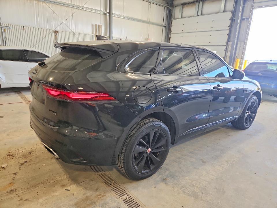 2021 Jaguar F-pace VIN SADCT2FU3MA665697 COPART salvage auction — SIDE, NE - CERT OF TITLE-SALVAGE, sold $4,950 on 2026-07-28 (photo 3)