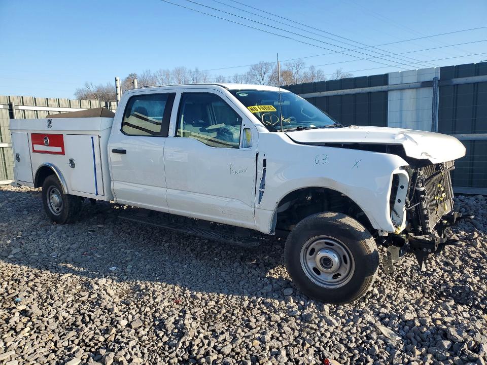 2024 Ford F250 VIN 1FT7W2BT6REF64204 COPART salvage auction — FRONT END, Salvage Title, sold $12,200 on 2026-07-27 (photo 4)