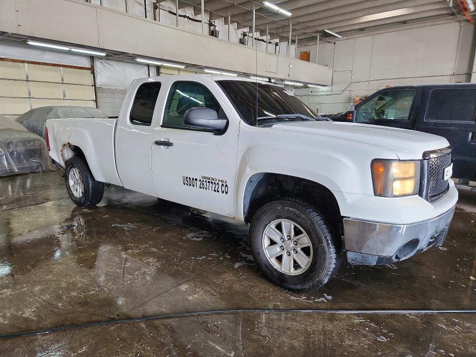 2008 Gmc SIERRA VIN 1GTEK19J18Z292735 COPART salvage auction — REAR END, CO - PUBLIC - SALVAGE TITLE, sold $1,100 on 2026-07-29 (photo 4)