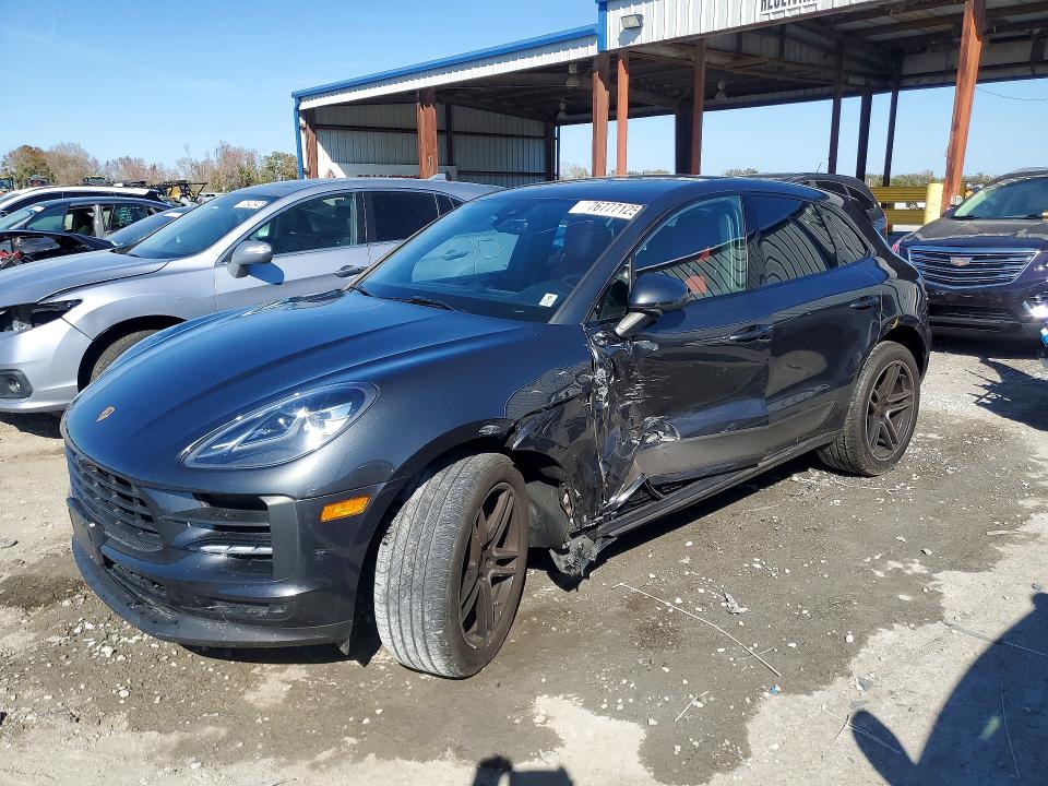 2021 Porsche Macan VIN WP1AB2A52MLB34421 COPART salvage auction — SIDE, Salvage Title, sold $16,900 on 2026-08-07 (photo 1)