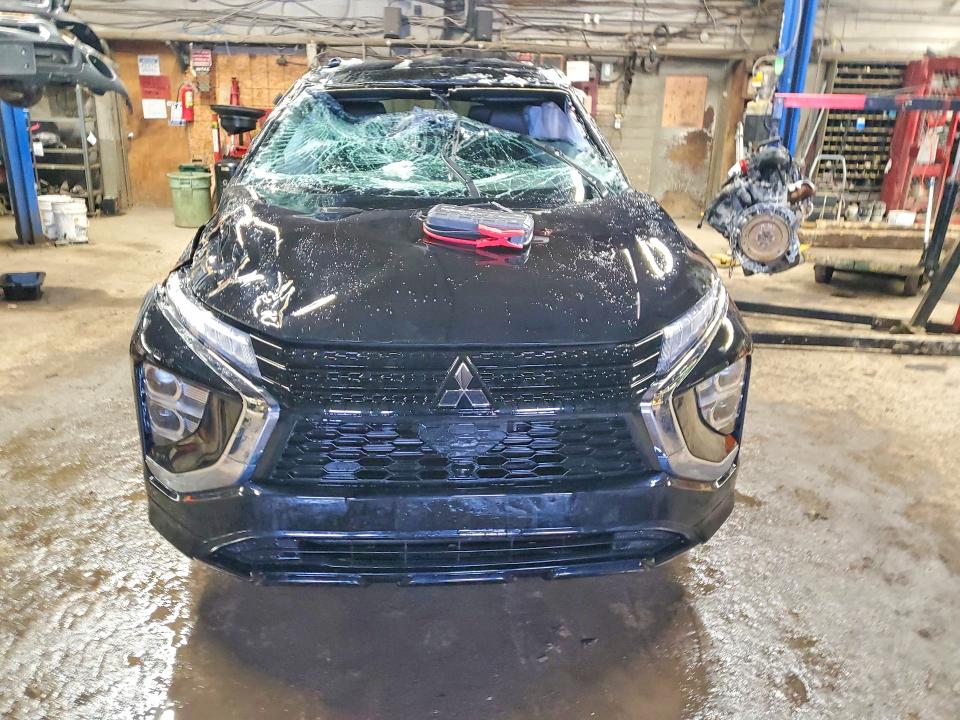 2025 Mitsubishi ECLIPSE VIN JA4ATVAA7SZ622846 COPART salvage auction — ALL OVER, ON - PERMIT SALVAGE, sold $125 on 2026-07-21 (photo 5)