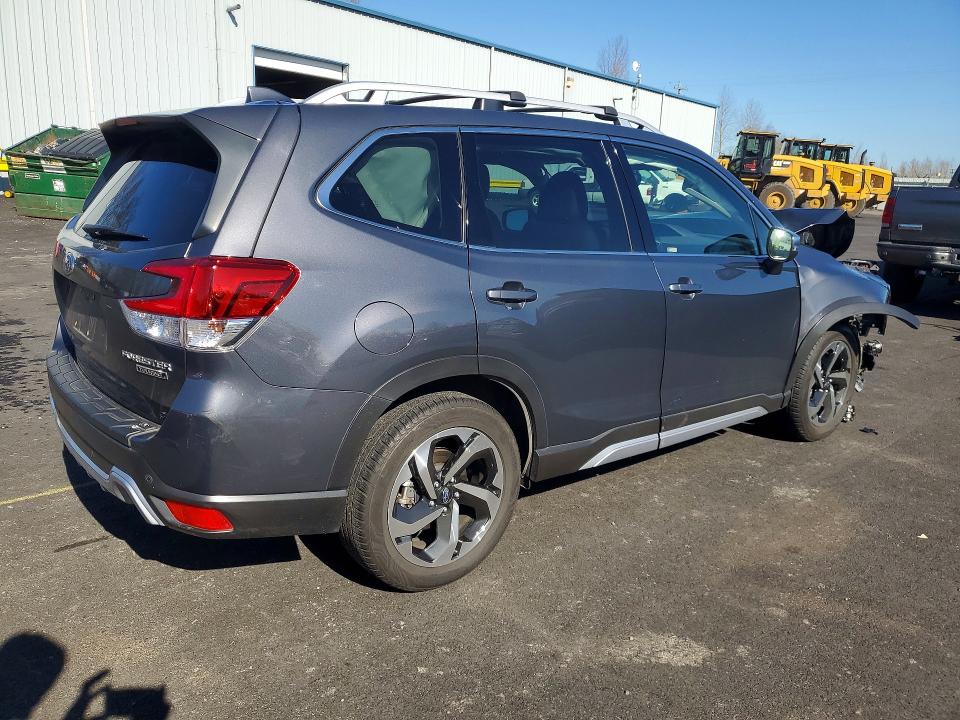 2022 Subaru Forester VIN JF2SKARC0NH415836 COPART salvage auction — FRONT END, OR - SALVAGE TITLE CERTIFICATE, sold $4,300 on 2026-07-06 (photo 3)