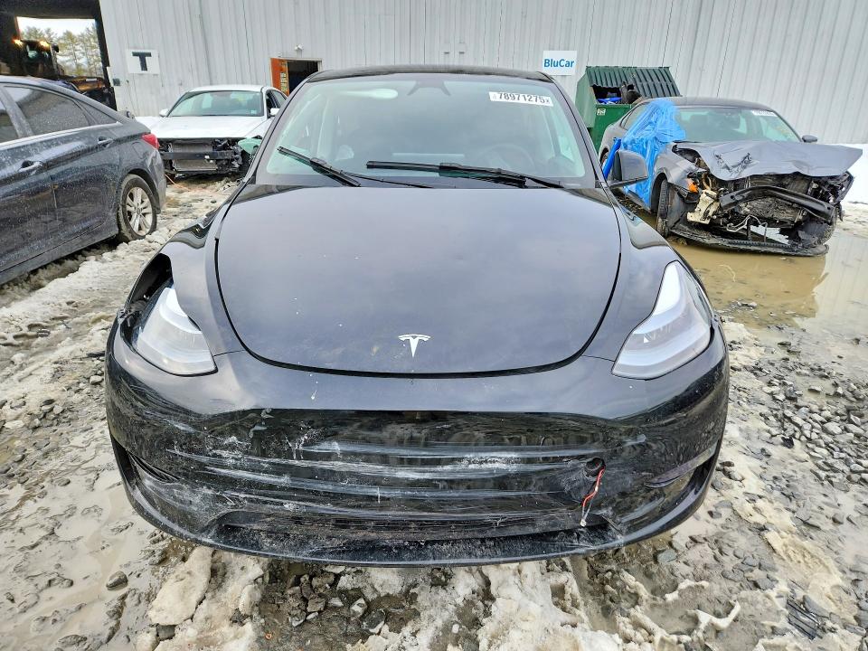 2025 Tesla Model y VIN 7SAYGDEE5SF287417 COPART salvage auction — SIDE, Nj - Cert Of Title-Salvage, sold $8,400 on 2026-07-29 (photo 5)