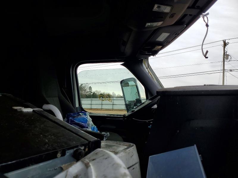 2024 Freightliner Cascadia 126 VIN 3AKJHHDR2RSUL0710 COPART salvage auction — ALL OVER, NC - SALVAGE CERTIFICATE OF TITLE, sold $15,700 on 2026-07-23 (photo 5)