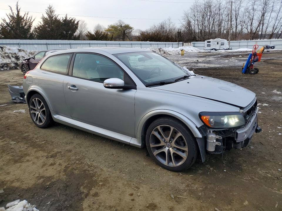 2009 Volvo C30 VIN YV1MK672692135615 COPART salvage auction — FRONT END, Nj - Cert Of Title-Salvage, sold $725 on 2026-08-17 (photo 4)