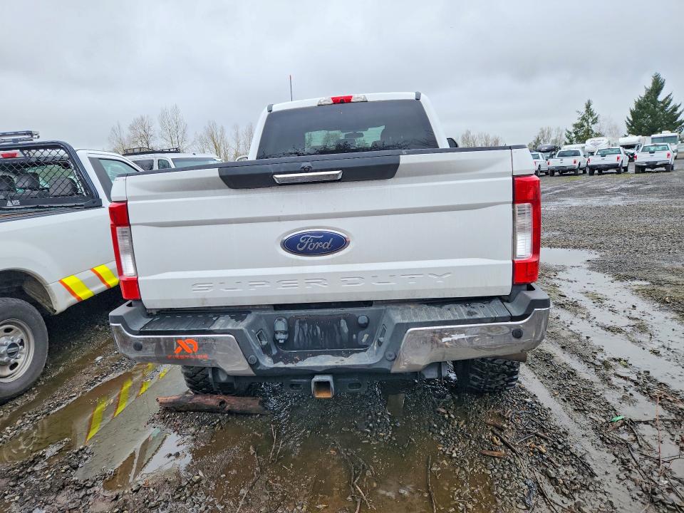 2018 Ford F350 VIN 1FT8W3BTXJEC50604 COPART salvage auction — SIDE, Or - Lien Papers Salvage, sold $16,900 on 2026-07-27 (photo 6)