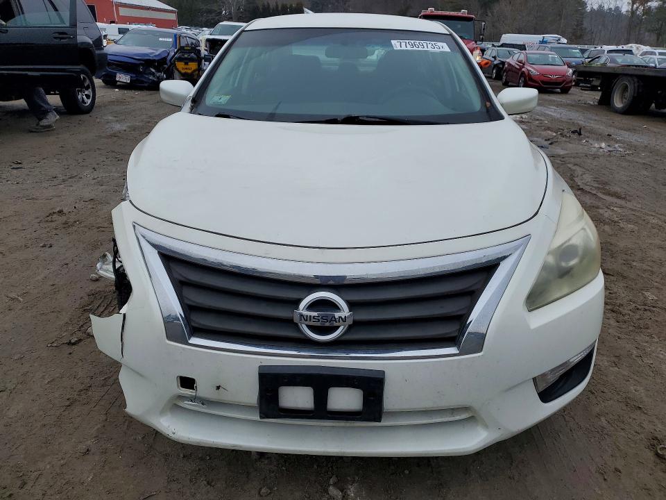 2014 Nissan Altima VIN 1N4AL3AP0EC405716 COPART salvage auction — FRONT END, MA - CERTIFICATE OF TITLE, sold $550 on 2026-07-09 (photo 5)