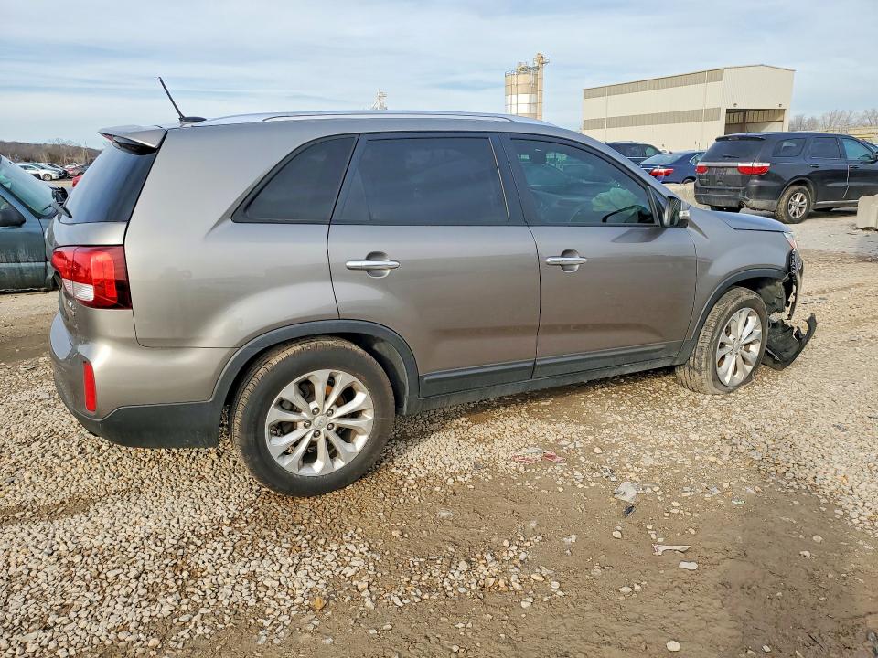 2014 Kia Sorento VIN 5XYKU4A7XEG457805 COPART salvage auction — FRONT END, ID - SALVAGE CERTIFICATE OF TITLE, sold $775 on 2026-07-28 (photo 3)