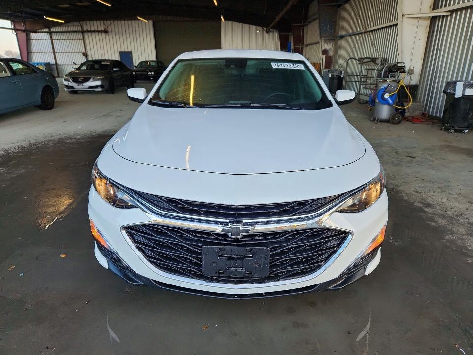 2025 Chevrolet Malibu VIN 1G1ZG5ST7SF107661 COPART salvage auction — REAR END, Ca - Certificate Of Title (P), sold $15,400 on 2026-08-26 (photo 5)