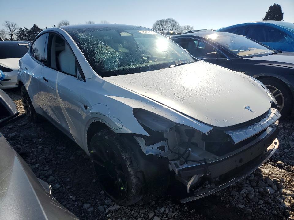 2023 Tesla Model y VIN 7SAYGDEE6PF868271 COPART salvage auction — FRONT END, Salvage Title, sold $8,800 on 2026-07-30 (photo 4)