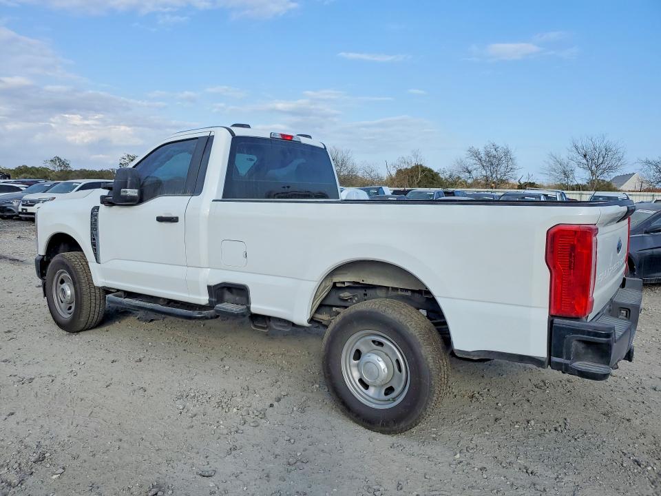 2024 Ford F-350 super duty VIN 1FTRF3BT3REE19460 COPART salvage auction — FRONT END, TX - SALVAGE VEHICLE TITLE, sold $24,000 on 2026-07-14 (photo 2)