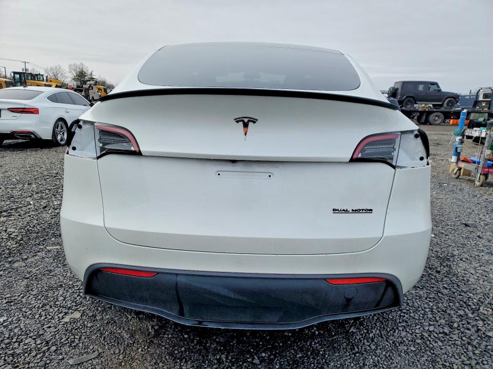 2023 Tesla Model y VIN 7SAYGDEE7PF685638 COPART salvage auction — FRONT END, Nj - Cert Of Title-Salvage, sold $12,500 on 2026-07-17 (photo 6)