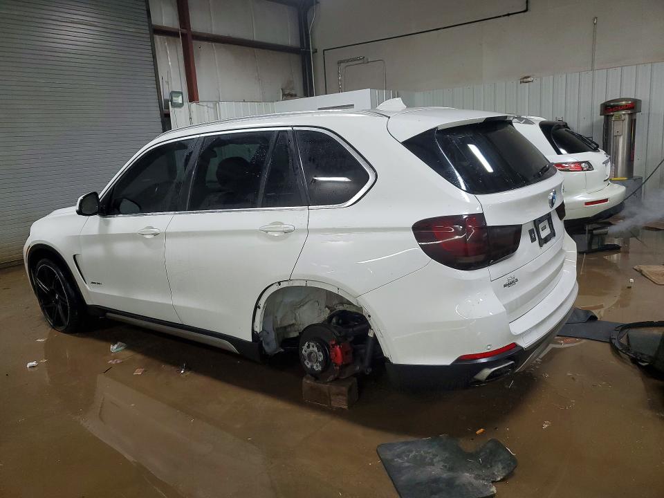 2018 BMW X5 VIN 5UXKR0C59J0X85611 COPART salvage auction — UNDERCARRIAGE, Il - Salvage Certificate, sold $4,500 on 2026-07-14 (photo 2)