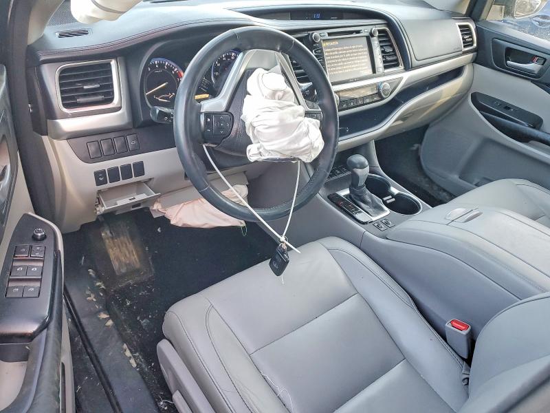 2015 Toyota Highlander VIN 5TDJKRFHXFS224267 COPART salvage auction — FRONT END, Nj - Cert Of Title-Salvage, sold $5,700 on 2026-07-20 (photo 8)