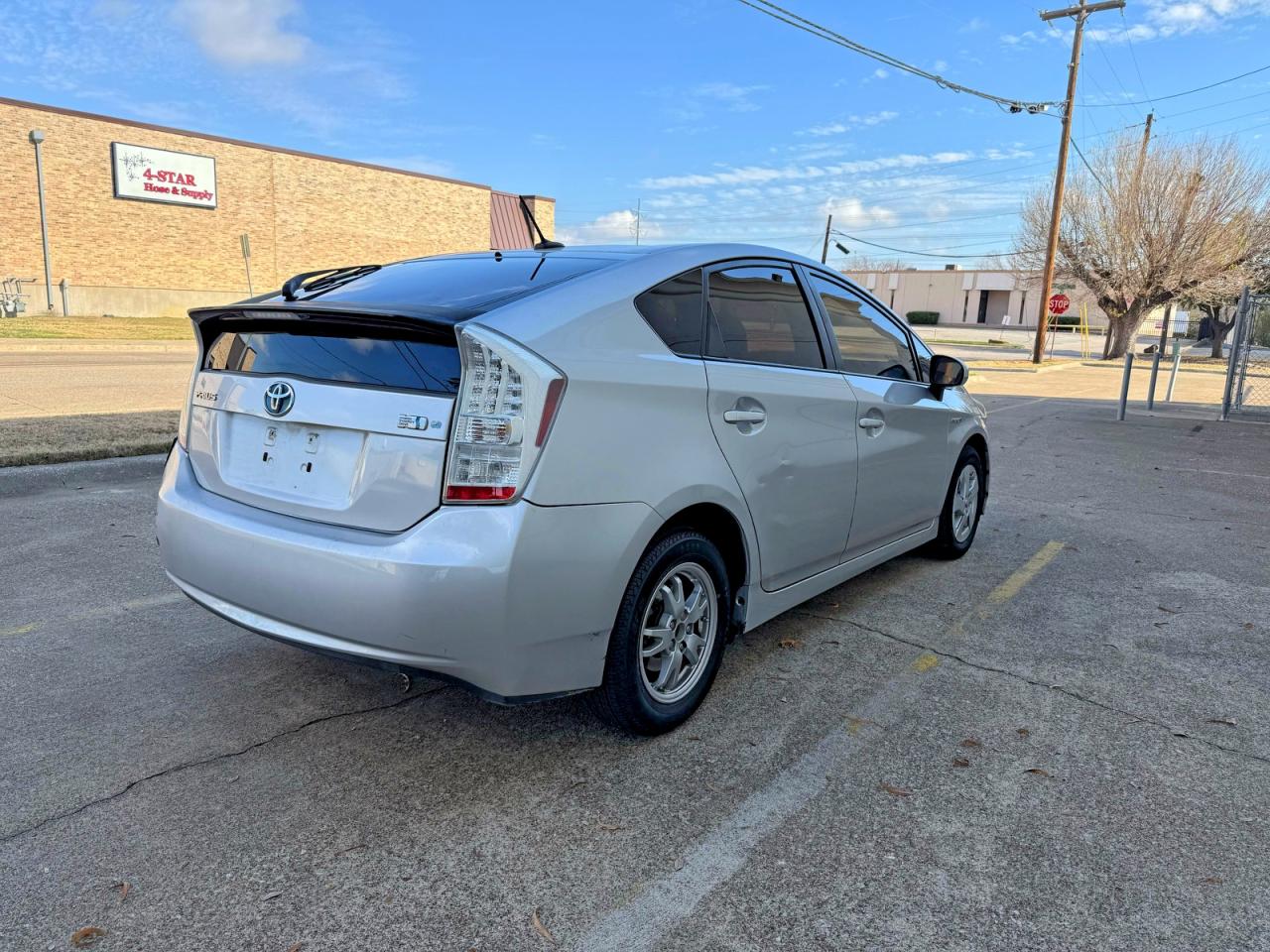 2010 Toyota Prius VIN JTDKN3DUXA0145492 COPART salvage auction — Minor Dent/Scratches, TX - CERTIFICATE OF TITLE (P), sold $2,050 on 2026-03-26 (photo 4)