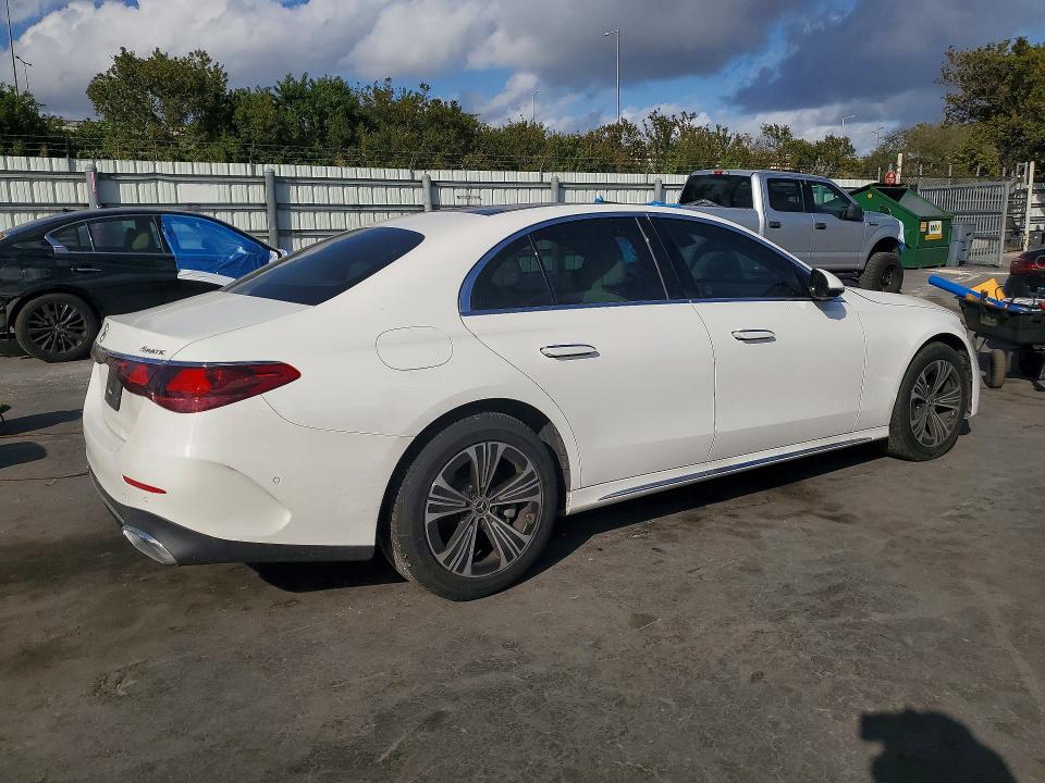 2024 Mercedes-benz VIN W1KLF4HB9RA006529 COPART salvage auction — FRONT END, Fl - Cert Of Title Slvg Rebuildable, sold $22,000 on 2026-07-13 (photo 3)