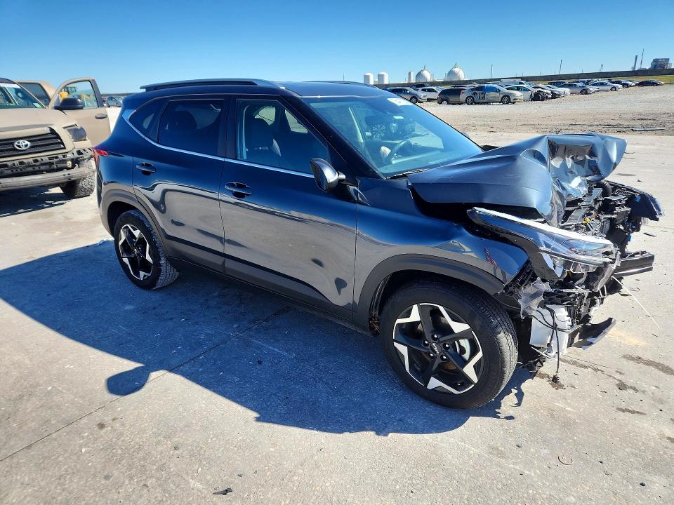 2025 Kia Seltos VIN KNDER2AA4S7700970 COPART salvage auction — FRONT END, LA - CERT OF TITLE-SALVAGE, sold $4,200 on 2026-07-15 (photo 4)