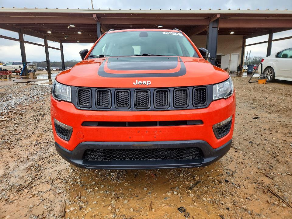 2018 Jeep Compass VIN 3C4NJDAB4JT168612 COPART salvage auction — SIDE, Salvage Title, sold $7,000 on 2026-08-26 (photo 5)