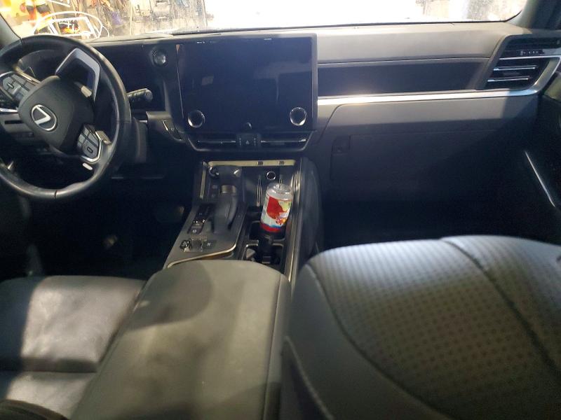 2024 Lexus Gx 550 VIN JTJVBCDX6R5004768 COPART salvage auction — VANDALISM, Az - Cert Of Title - Salvage, sold $55,500 on 2026-07-06 (photo 8)