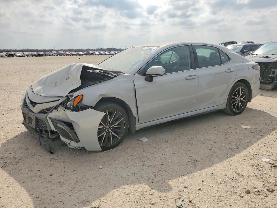 2023 Toyota Camry VIN 4T1G11AKXPU170978 COPART salvage auction — FRONT END, Tx - Salvage Vehicle Title, sold $7,100 on 2026-07-09 (photo 1)