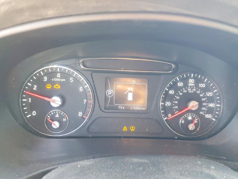 2016 Kia Sorento VIN 5XYPG4A55GG108808 COPART salvage auction — MECHANICAL, Ca - Dis/Dlr/Exp Only Clean Title, sold $1,000 on 2026-07-08 (photo 9)