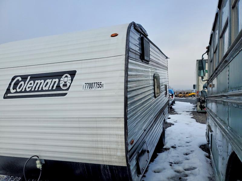 2025 Keystone Trailer VIN 4YDTCMG1XSH935716 COPART salvage auction — ROLLOVER, PA - CERTIFICATE OF SALVAGE, sold $3,700 on 2026-09-09 (photo 2)