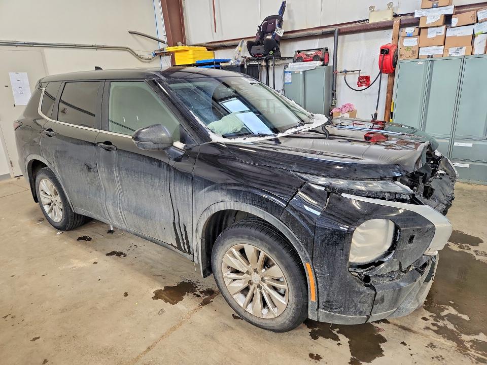 2025 Mitsubishi Outlander VIN JA4J4UA88SZ617787 COPART salvage auction — FRONT END, Ab - Bos - Salvage, sold $10,200 on 2026-07-02 (photo 4)