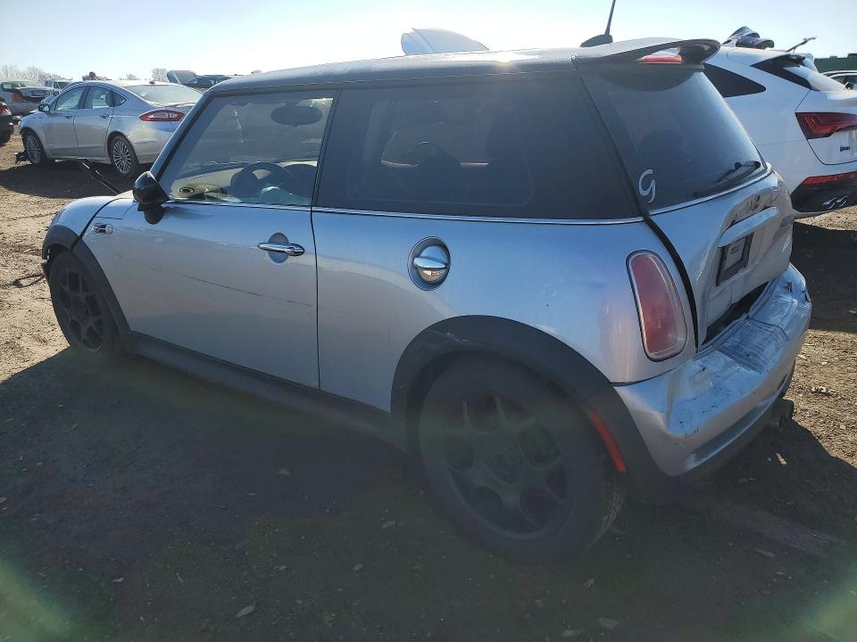 2005 Mini Cooper VIN WMWRE33495TD91552 COPART salvage auction — REAR END, Il - Salvage Certificate, sold $350 on 2026-07-02 (photo 2)