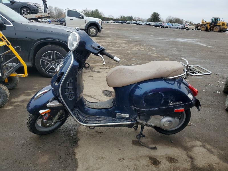 2008 Vespa Gts VIN ZAPM459L885007324 COPART salvage auction — VANDALISM, PA - CERTIFICATE OF SALVAGE, sold $875 on 2026-08-07 (photo 3)