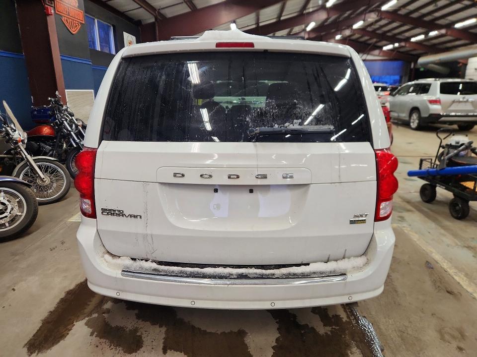 2016 Dodge Grand caravan VIN 2C4RDGCG0GR327706 COPART salvage auction — FRONT END, Wv - Certificate Of Title, sold $1,950 on 2026-07-10 (photo 6)