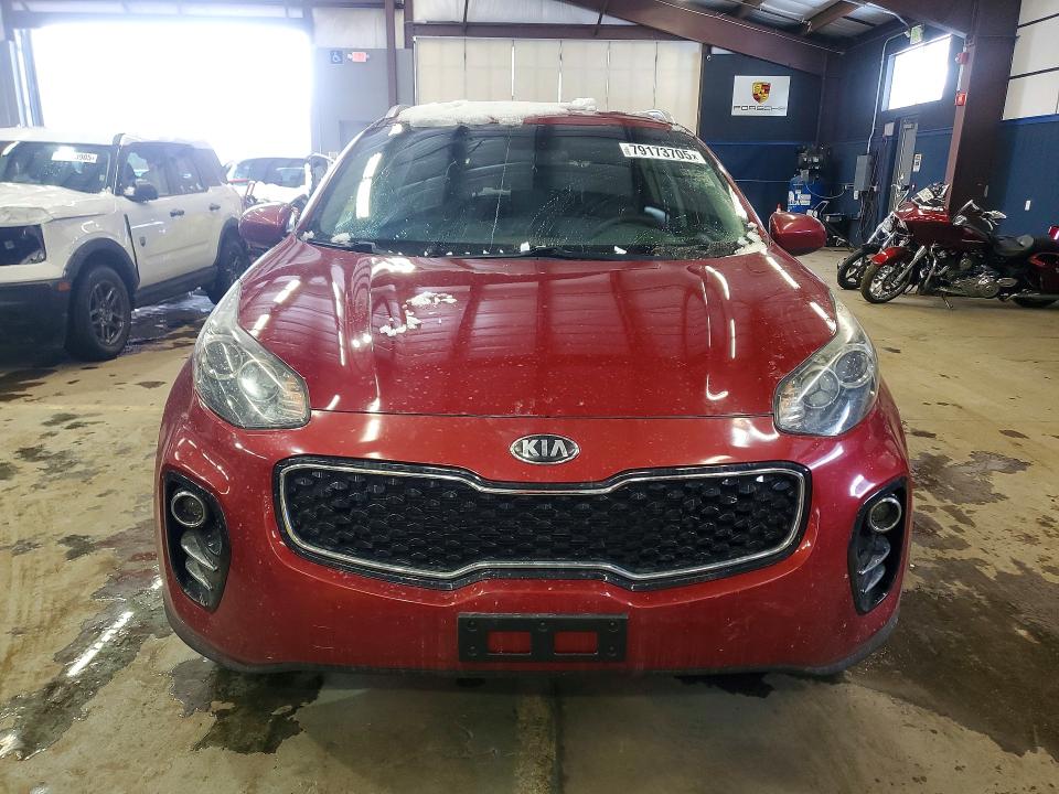 2017 Kia Sportage VIN KNDPMCAC9H7271798 COPART salvage auction — MINOR DENT/SCRATCHES, VT - CERTIFICATE OF TITLE, sold $6,500 on 2026-07-31 (photo 5)