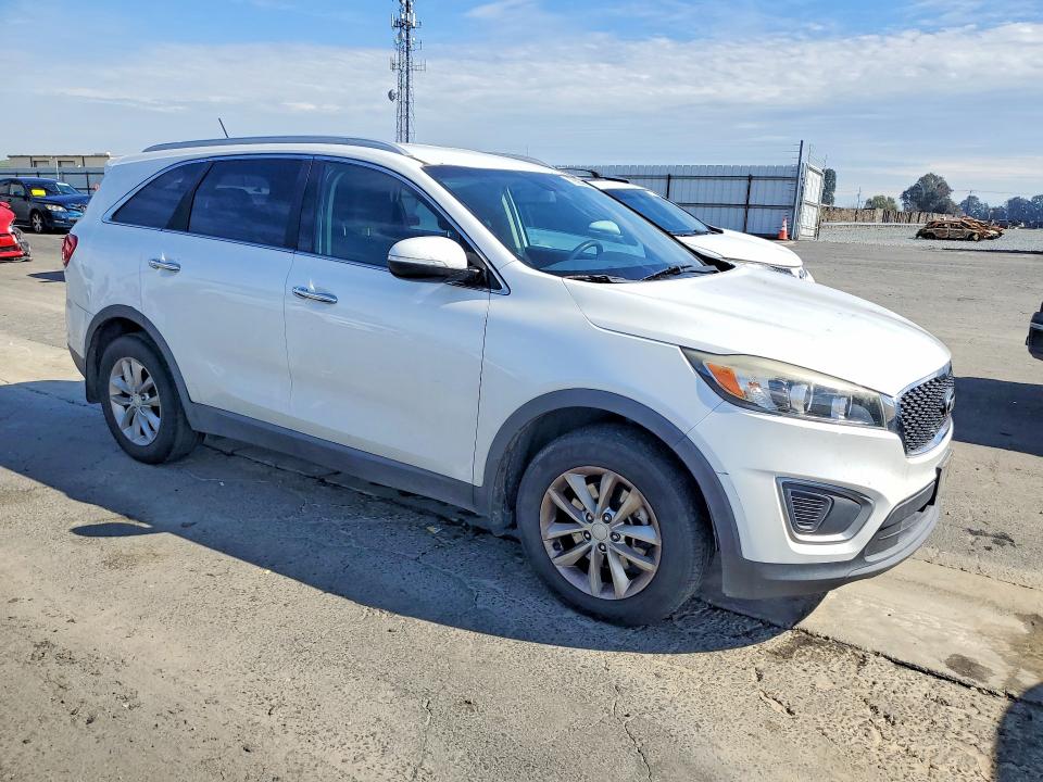 2016 Kia Sorento VIN 5XYPG4A55GG108808 COPART salvage auction — MECHANICAL, Ca - Dis/Dlr/Exp Only Clean Title, sold $1,000 on 2026-07-08 (photo 4)