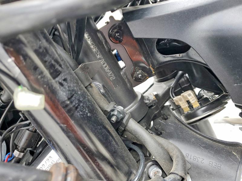 2023 Yamaha Yzfr7 VIN JYARM38E5PA006972 COPART salvage auction — ROLLOVER, Id - Salvage Certificate Of Title, sold $1,750 on 2026-07-02 (photo 9)