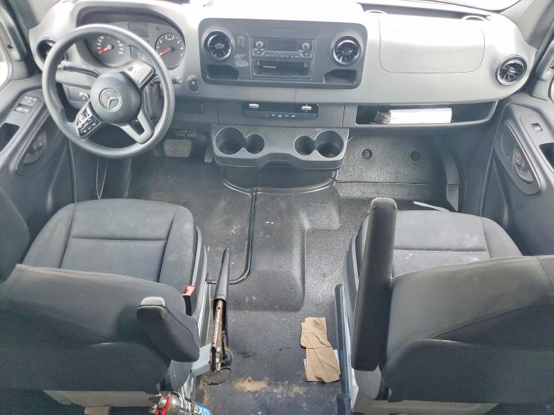 2021 Mercedes-benz Sprinter VIN W1W40CHY9MT055519 COPART salvage auction — MINOR DENT/SCRATCHES, FL - CERTIFICATE OF TITLE, sold $7,600 on 2026-07-28 (photo 8)