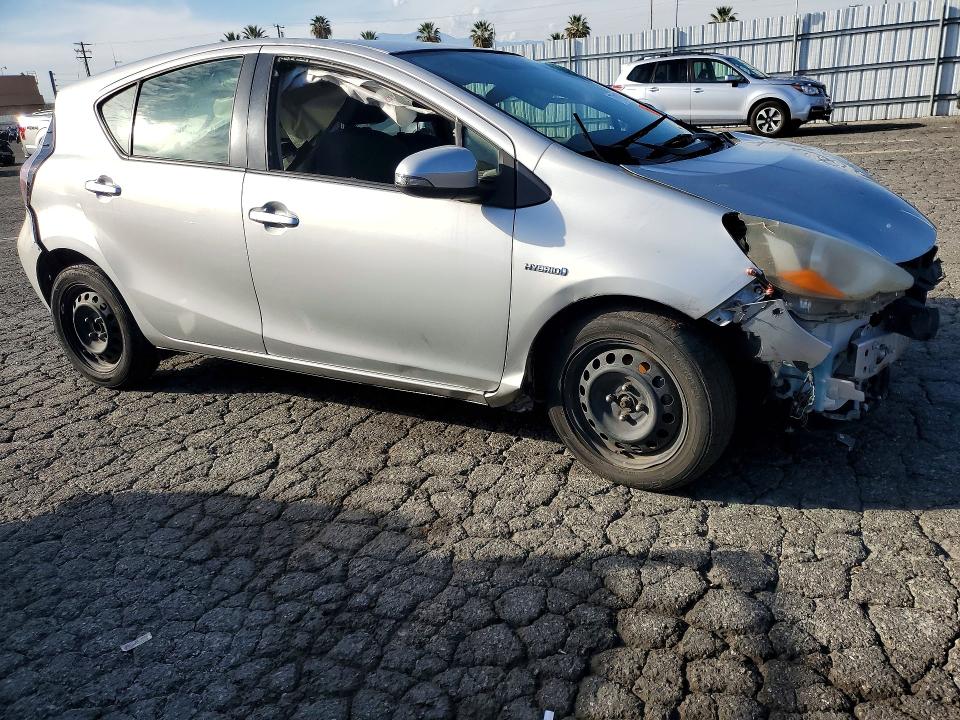 2015 Toyota Prius VIN JTDKDTB33F1575699 COPART salvage auction — FRONT END, Ca - Salvage Certificate, sold $300 on 2026-07-16 (photo 4)