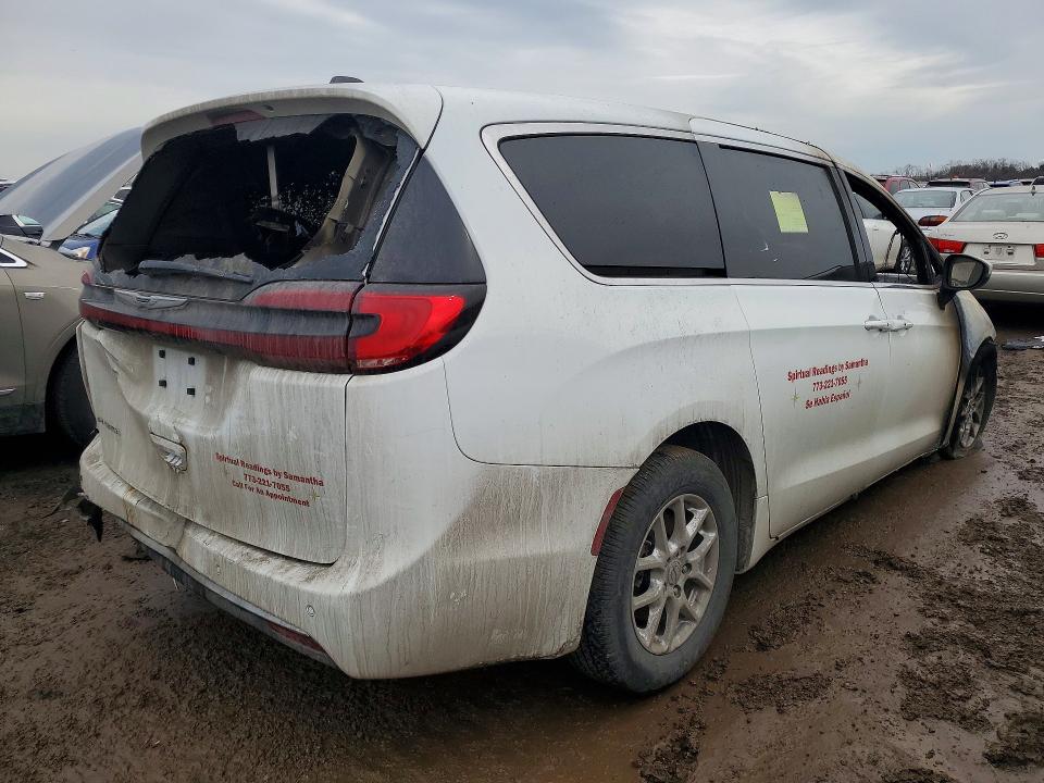 2023 Chrysler Pacifica VIN 2C4RC1BG6PR506155 COPART salvage auction — BURN, IL - SALVAGE CERTIFICATE, sold $300 on 2026-09-17 (photo 3)