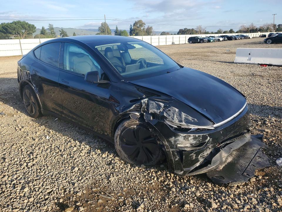2026 Tesla Model y VIN 7SAYGDED6TF394811 COPART salvage auction — FRONT END, Salvage Title, sold $10,900 on 2026-07-14 (photo 4)