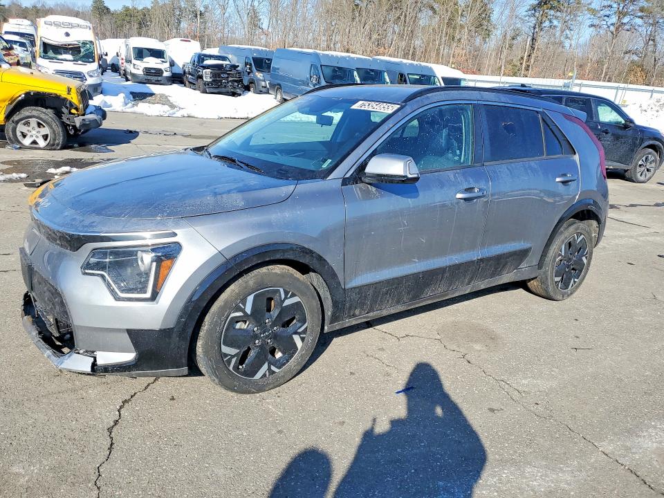 2024 Kia Niro VIN KNDCR3L1XR5107162 COPART salvage auction — UNDERCARRIAGE, Fl - Cert Of Title Slvg Rebuildable, sold $7,800 on 2026-07-06 (photo 1)