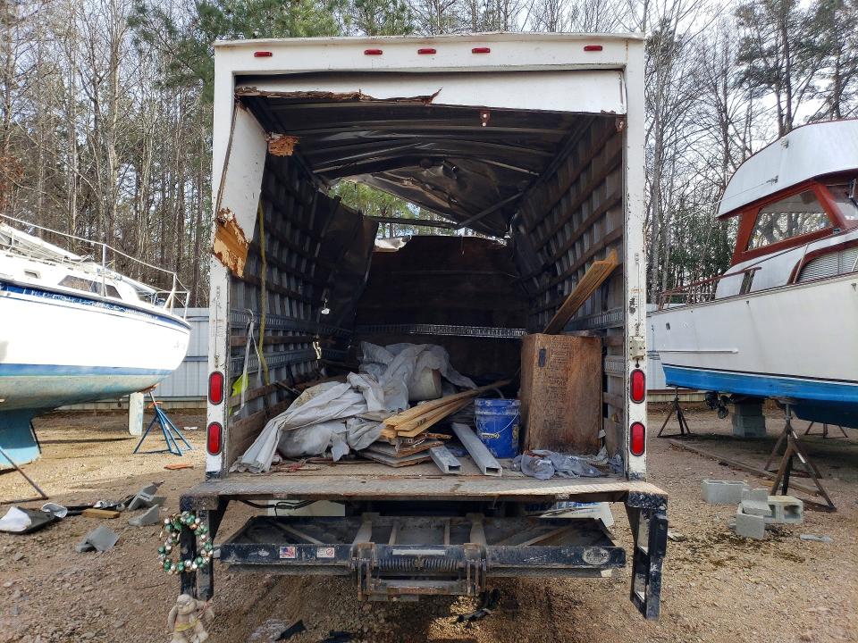 2011 Isuzu Npr VIN JALC4W160B7001777 COPART salvage auction — ROLLOVER, Va - Cert Of Title - Salvage, sold $300 on 2026-07-20 (photo 6)