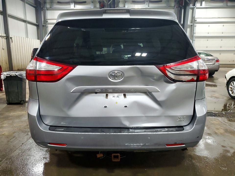 2018 Toyota Sienna VIN 5TDDZ3DC0JS203837 COPART salvage auction — REAR END, MN - CERT OF TITLE-SALVAGE, sold $4,300 on 2026-07-28 (photo 6)