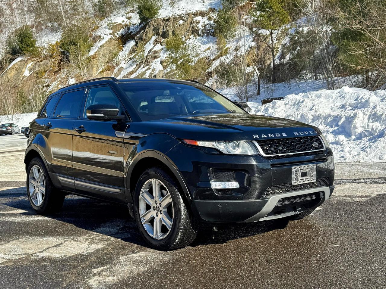 2013 Land Rover Range Rover Evoque VIN SALVR2BG1DH718125 COPART salvage auction — Normal Wear, CT - CERTIFICATE OF TITLE (P), sold $3,050 on 2026-02-18 (photo 1)