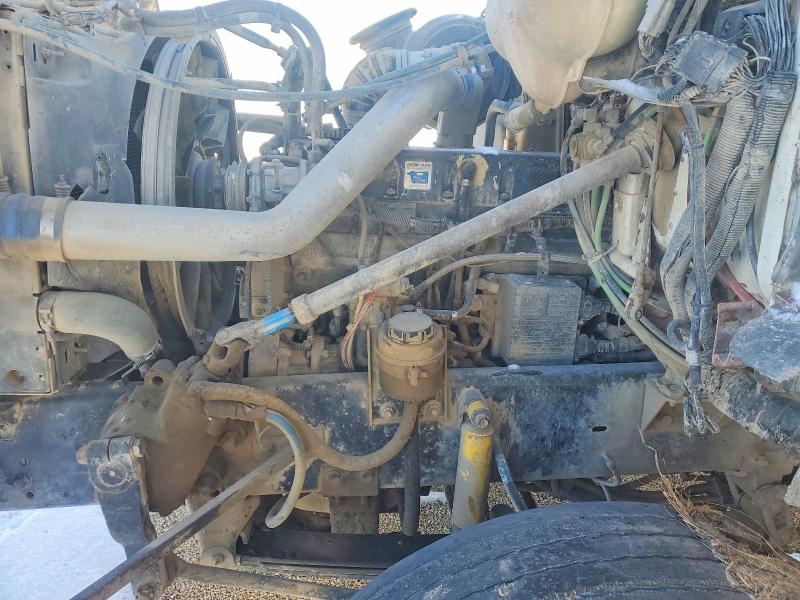 1998 Volvo VIN 4VHJDFPF6WN859999 COPART salvage auction — ALL OVER, IA - CERT OF TITLE-SALVAGE TITLE, sold $90 on 2026-07-30 (photo 7)