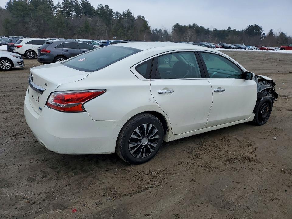 2014 Nissan Altima VIN 1N4AL3AP0EC405716 COPART salvage auction — FRONT END, MA - CERTIFICATE OF TITLE, sold $550 on 2026-07-09 (photo 3)