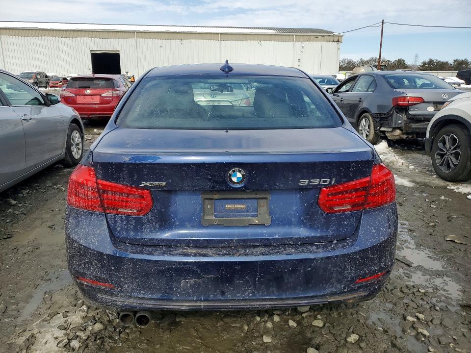 2018 BMW 3er VIN WBA8D9G54JNU72281 COPART salvage auction — SIDE, NJ - CERT OF TITLE-SALVAGE, sold $5,600 on 2026-07-27 (photo 6)