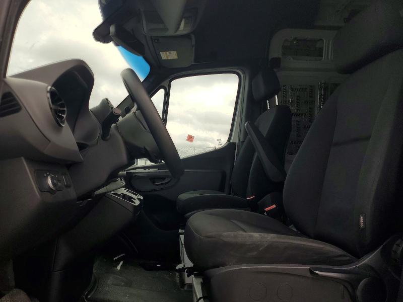 2021 Mercedes-benz Sprinter VIN W1W40CHY9MT055519 COPART salvage auction — MINOR DENT/SCRATCHES, FL - CERTIFICATE OF TITLE, sold $7,600 on 2026-07-28 (photo 7)